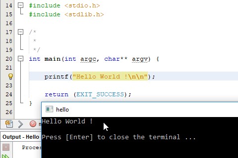 NetBeans Execution Hello World Console fenêtre séparée